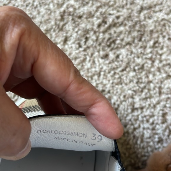 Burberry slip on Authentic don’t ask me to reach out u want make an offer ! - Picture 4 of 8